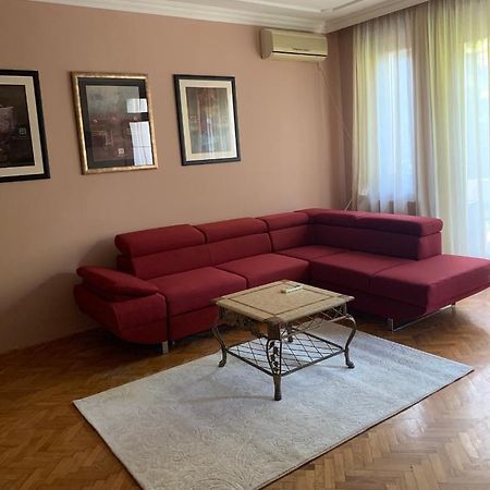 Relax And Pool Apartments Нови Сад Екстериор снимка
