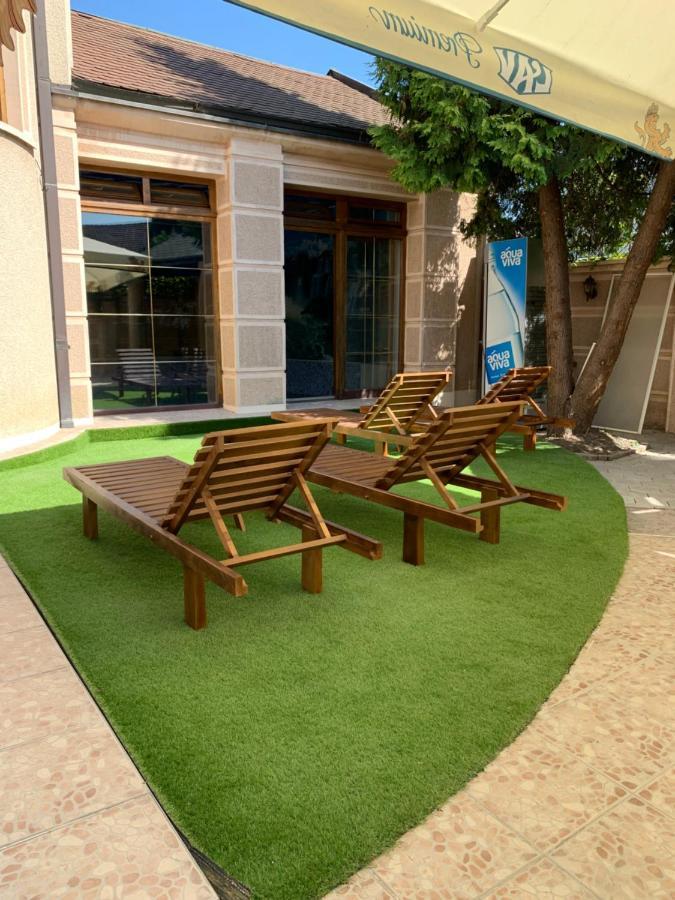 Relax And Pool Apartments Нови Сад Екстериор снимка
