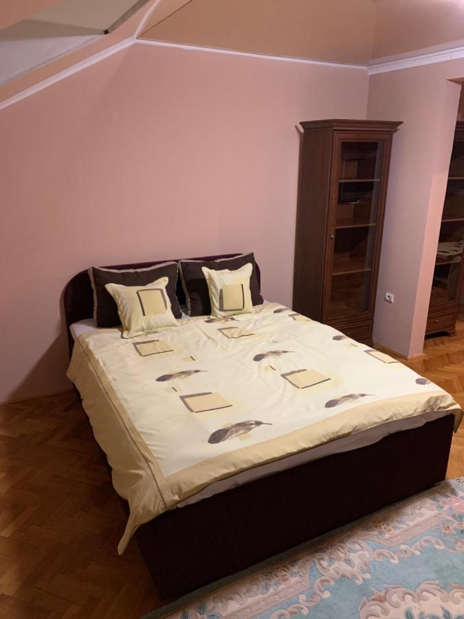 Relax And Pool Apartments Нови Сад Екстериор снимка
